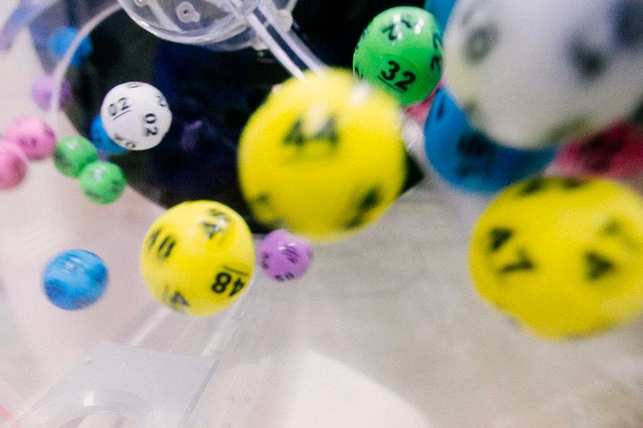 Powerball Lottery Somehow Draws Consecutive Low Numbers – Awarding 21 Winners 